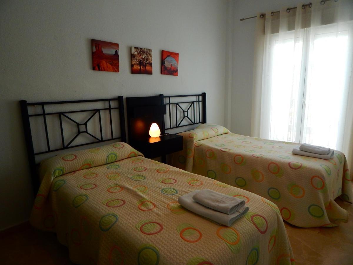 Apartamento Garcia Lorca,Solo Familia Y Parejas Conil De La Frontera Exterior photo